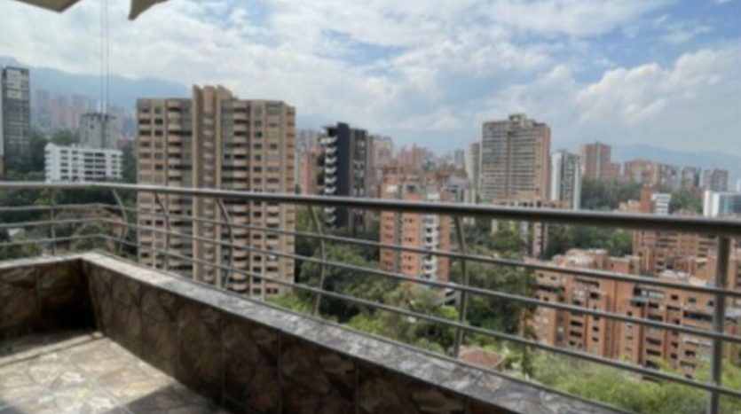Apartamento en Milla de Oro, Medellin