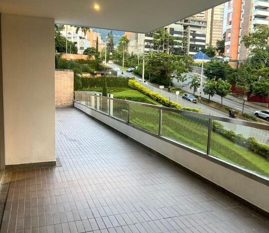 Apartamento en venta en Milla de Oro, El Poblado Medellín