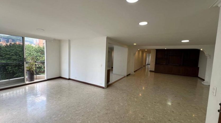 Apartamento en venta en el Poblado, sector Milla de Oro